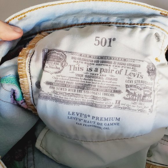 UNIQUE! LEVI'S 501 Embroidered Button Fly Cut-off Floral Denim Shorts - Picture 9 of 15